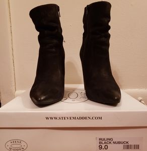 Ruling Black Bootie